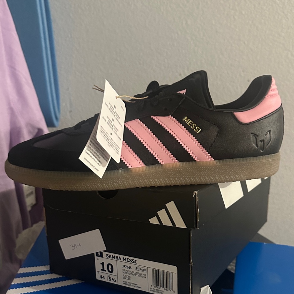 Adidas Samba Messi Athletic Shoes - Black and Pink